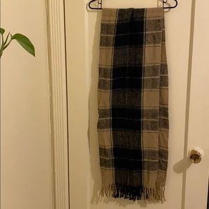 Plaid scarf